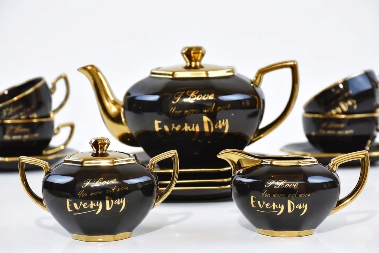 Aurora Gold Tea & Dessert Set - Image 6